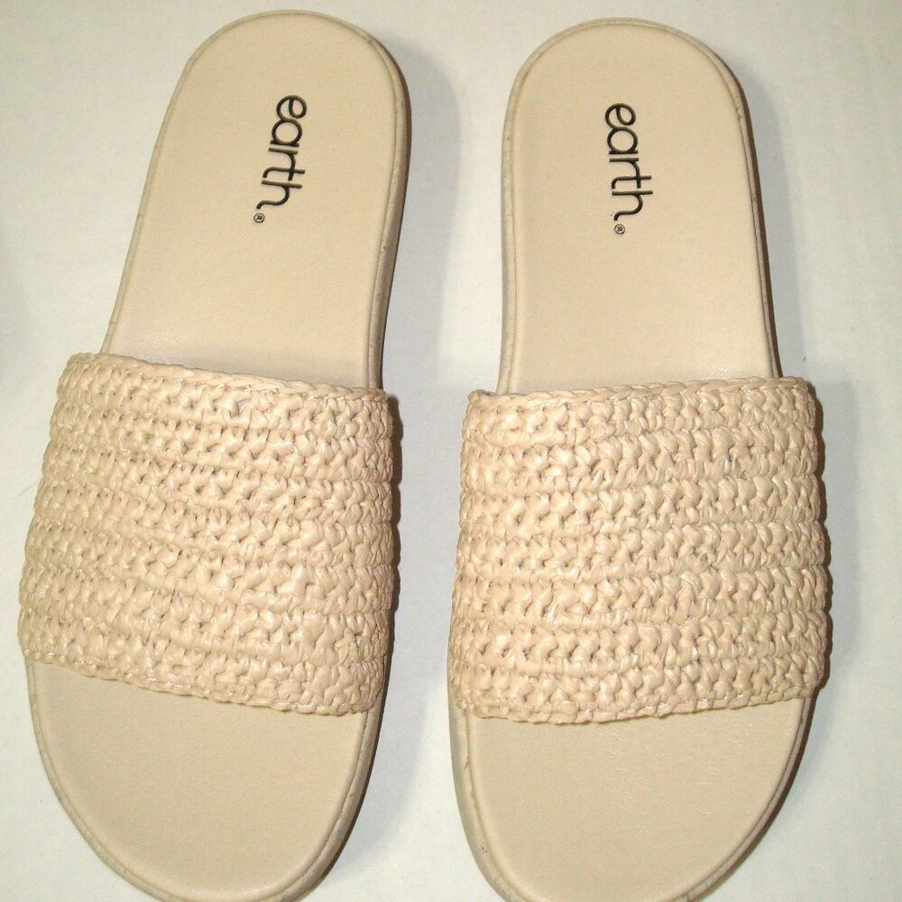New Womens 10 M Sandals Shoes NIB Sachan 2 Ivory Tan NWT Slip On Comfort